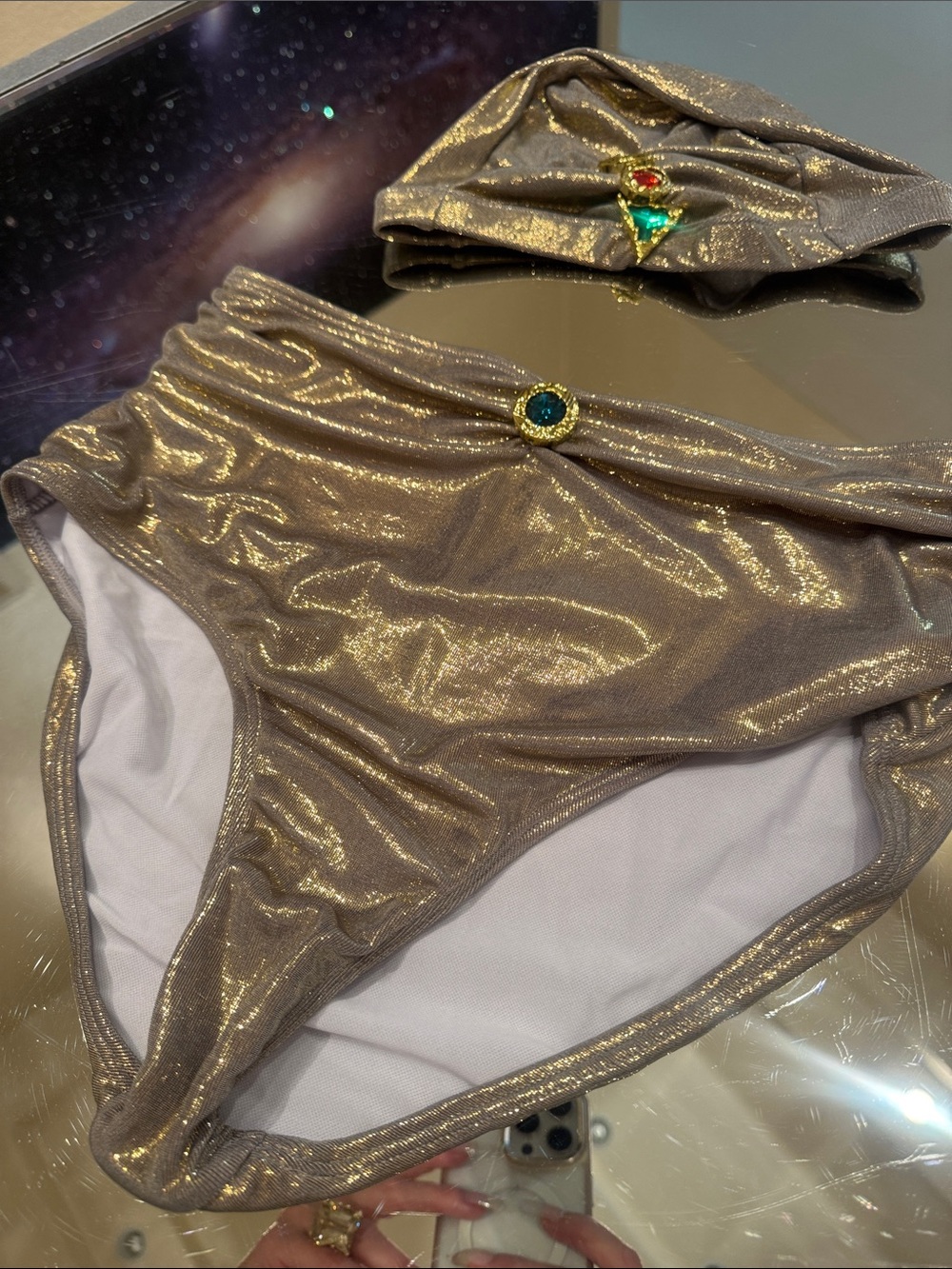 Vintage Style Metallic Gold 4 Piece Set Skirt Bikini Top Turban - Picture 10 of 10